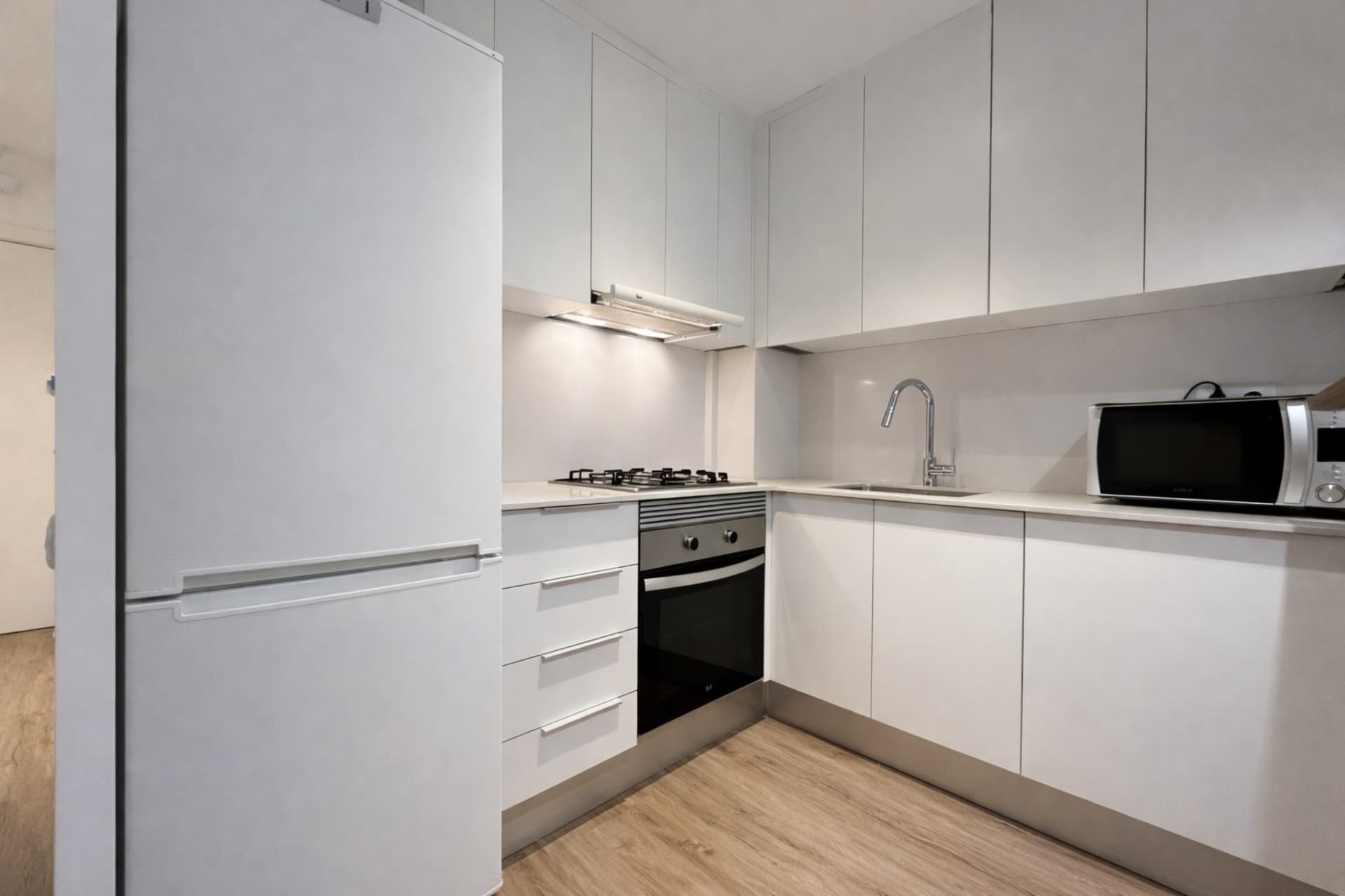 Foto de cocina con su marca de agua propia retirada en Inmoedit